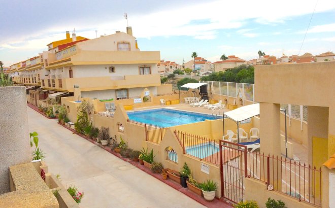 Resale - Town House -
Playa Flamenca - Costa Blanca