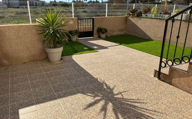 Resale - Apartment -
Punta Prima - Costa Blanca