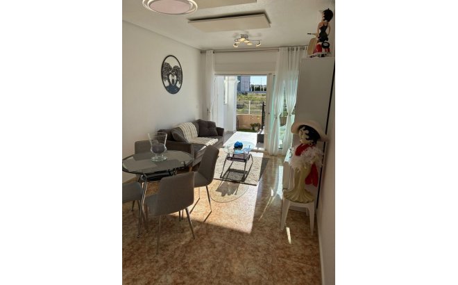 Resale - Apartment -
Punta Prima - Costa Blanca