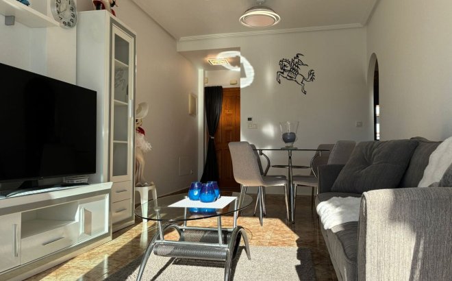 Resale - Apartment -
Punta Prima - Costa Blanca