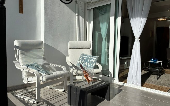 Resale - Apartment -
Punta Prima - Costa Blanca