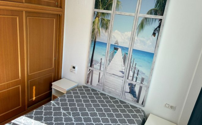Resale - Apartment -
Punta Prima - Costa Blanca