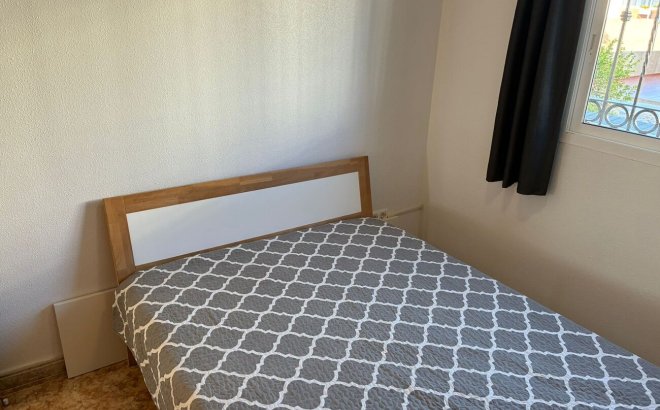 Resale - Apartment -
Punta Prima - Costa Blanca