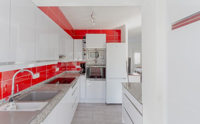 Resale - Villa -
Orihuela Costa - Costa Blanca