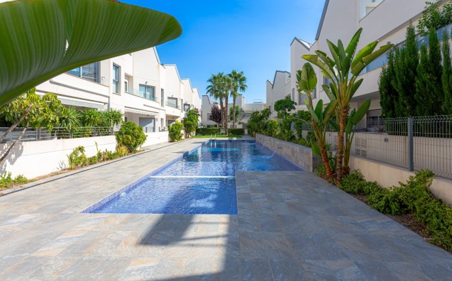 Resale - Apartment -
Torrevieja - Costa Blanca