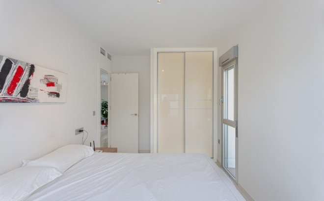 Resale - Villa -
Orihuela Costa - Costa Blanca