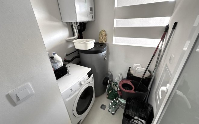 Herverkoop - Appartement -
Playa Flamenca - Costa Blanca