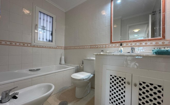 Resale - Apartment -
Campoamor - Costa Blanca