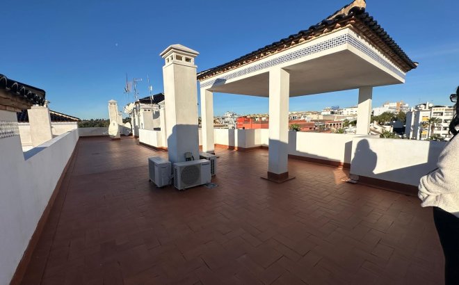 Resale - Apartment -
Campoamor - Costa Blanca