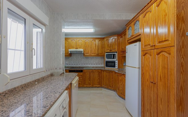 Resale - Villa -
Torrevieja - Costa Blanca