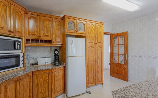 Resale - Villa -
Torrevieja - Costa Blanca