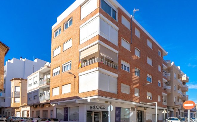 Resale - Apartment -
Torrevieja - Costa Blanca