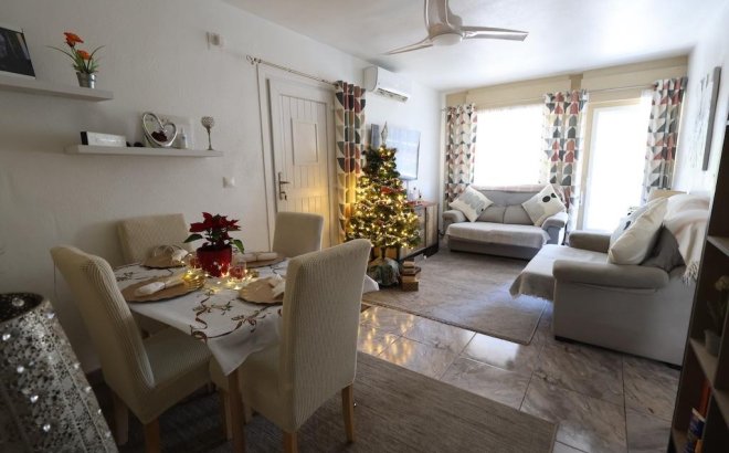 Resale - Bungalow -
Torrevieja - Costa Blanca