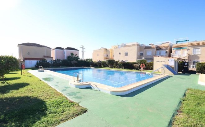 Resale - Bungalow -
Torrevieja - Costa Blanca
