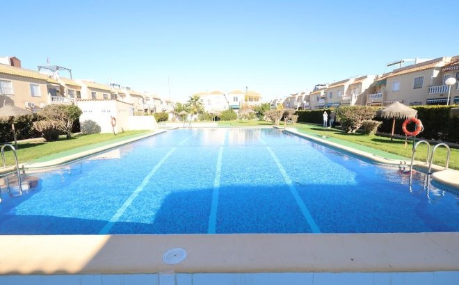 Resale - Bungalow -
Torrevieja - Costa Blanca