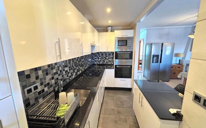 Resale - Town House -
Villamartin - Costa Blanca