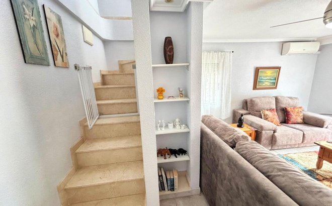 Resale - Town House -
Villamartin - Costa Blanca