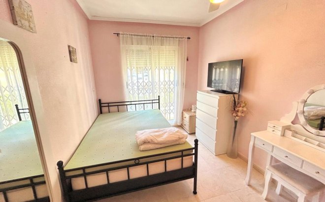 Resale - Town House -
Villamartin - Costa Blanca