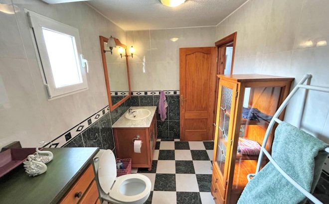 Resale - Town House -
Villamartin - Costa Blanca