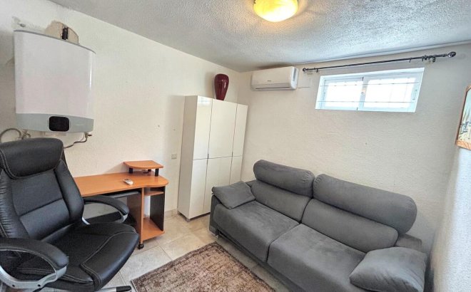 Resale - Town House -
Villamartin - Costa Blanca