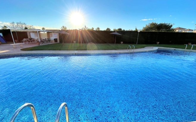 Resale - Town House -
Villamartin - Costa Blanca