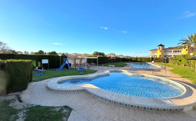 Resale - Town House -
Villamartin - Costa Blanca