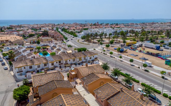 Resale - Villa -
Torre de la Horadada - Costa Blanca