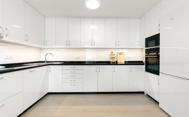 Resale - Villa -
Torre de la Horadada - Costa Blanca