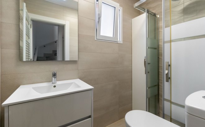 Resale - Villa -
Torre de la Horadada - Costa Blanca