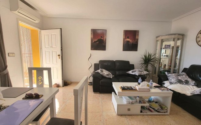 Resale - Town House -
Los Montesinos - Los Montesinos - Urb. La Herrada