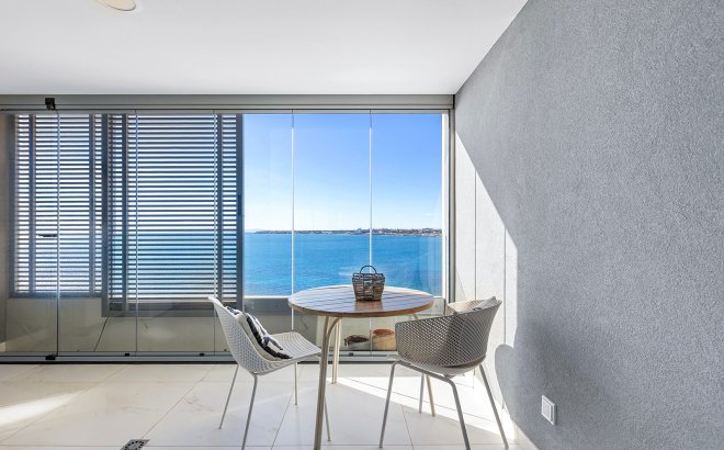 Resale - Apartment -
Torrevieja - Costa Blanca