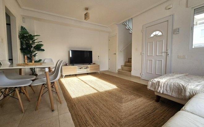 Herverkoop - Semi Detached -
San Fulgencio