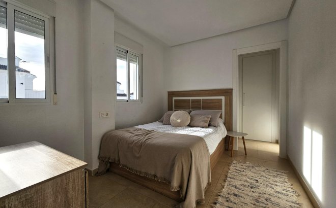 Herverkoop - Semi Detached -
San Fulgencio