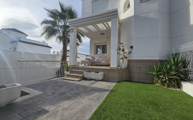 Herverkoop - Semi Detached -
San Fulgencio