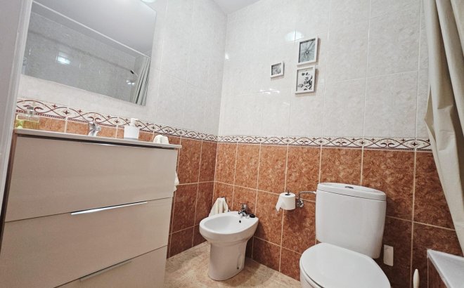 Resale - Apartment -
Torrevieja - PARQUE DE LAS NACIONES