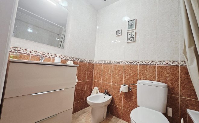 Resale - Apartment -
Torrevieja - PARQUE DE LAS NACIONES