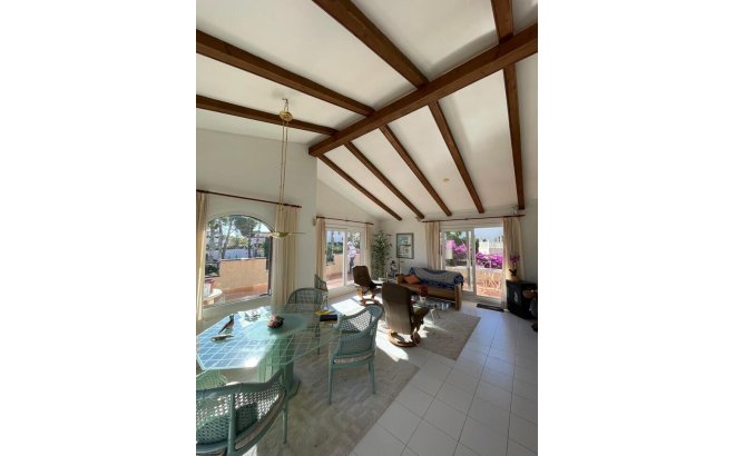 Resale - Villa -
Villamartin - Costa Blanca