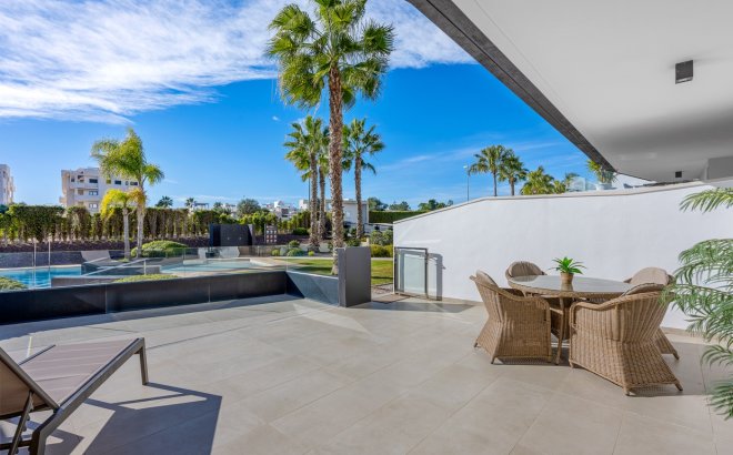 Herverkoop - Appartement -
Orihuela Costa - Costa Blanca