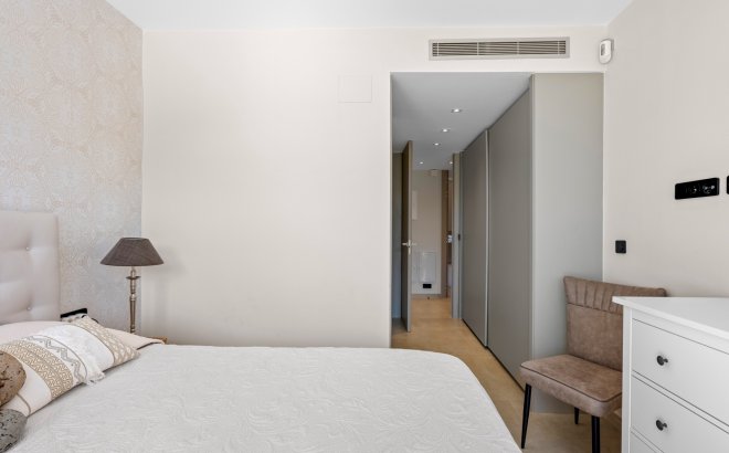 Herverkoop - Appartement -
Orihuela Costa - Costa Blanca