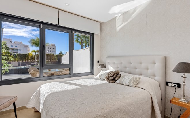 Herverkoop - Appartement -
Orihuela Costa - Costa Blanca