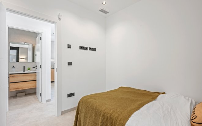 Resale - Villa -
Orihuela Costa - Costa Blanca