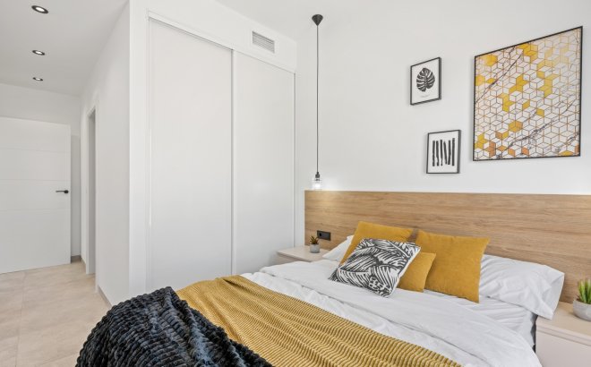 Resale - Villa -
Orihuela Costa - Costa Blanca