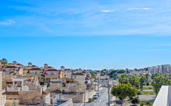 Resale - Villa -
Orihuela Costa - Costa Blanca