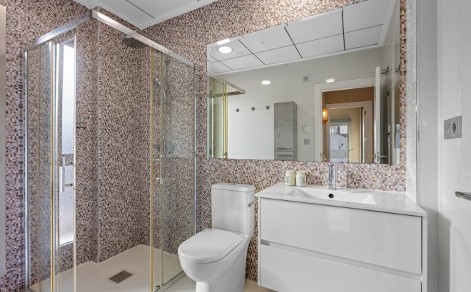 Resale - Villa -
Villamartin - Costa Blanca