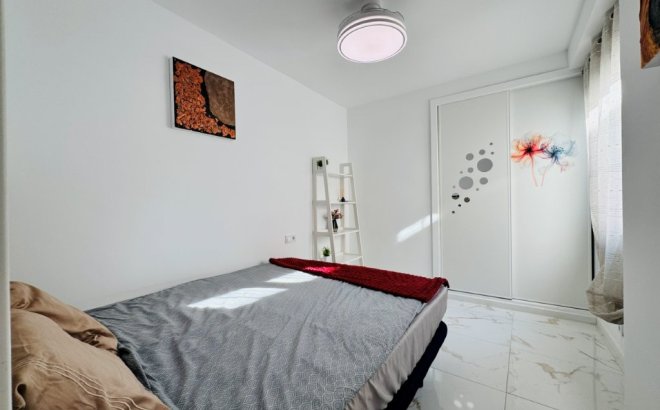 Resale - Apartment -
La Mata - Costa Blanca