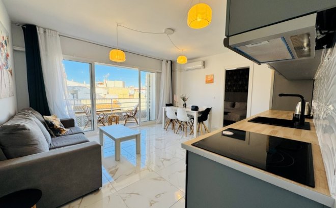 Resale - Apartment -
La Mata - Costa Blanca
