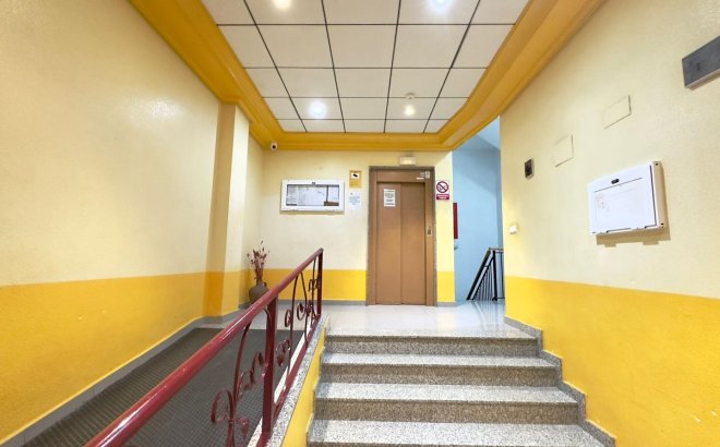 Resale - Penthouse -
Torrevieja - PARQUE DE LAS NACIONES