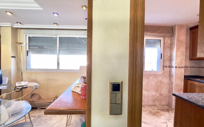 Resale - Penthouse -
Torrevieja - Centro