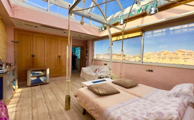 Resale - Penthouse -
Torrevieja - Centro