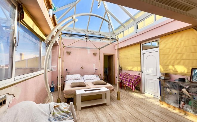 Resale - Penthouse -
Torrevieja - Centro